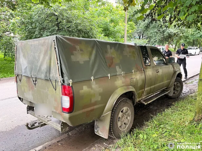 У Рівному затримали молодика, який «під замовлення» з РФ спалював авто військових (фото)