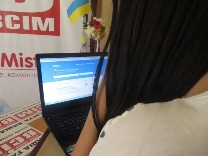 Хотіла працевлаштуватися в Данію: у волинянки видурили майже 22 тисячі гривень