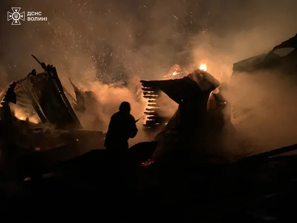 На Волині вночі сталася масштабна пожежа