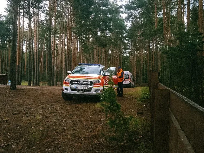На Волині з озера дістали тіло чоловіка (фото)