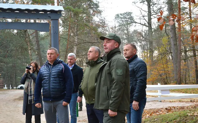 На Волині висадили тисячі дубів та сосен (фото)