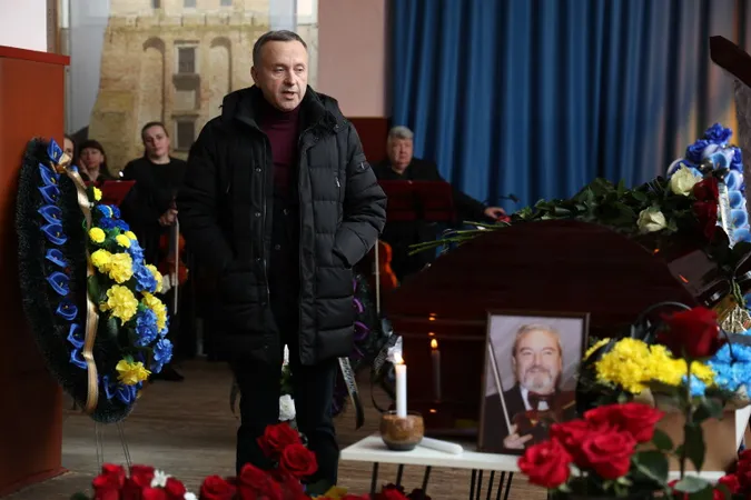 У Луцьку попрощались з видатним музикантом Товієм Рівцем (фото)