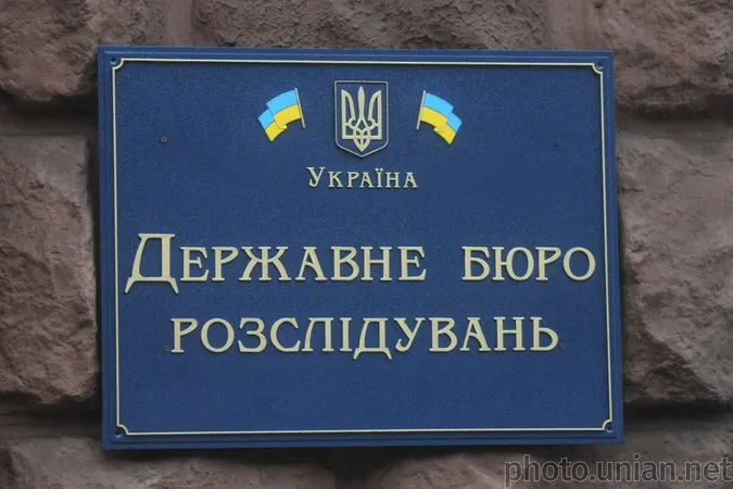Голову Рокитнівської РДА затримали на хабарі у 100 тисяч доларів (фото)