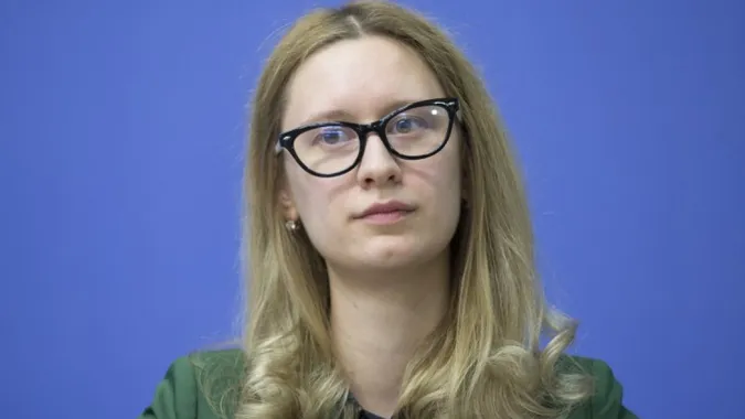 «Маячня»: нардепку від «Слуги народу» обурила заборона виїзду чоловікам з місця проживання
