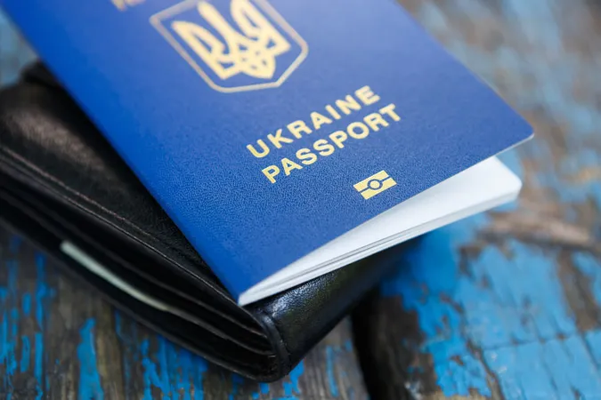 На Волині зростає попит на виготовлення закордонних паспортів