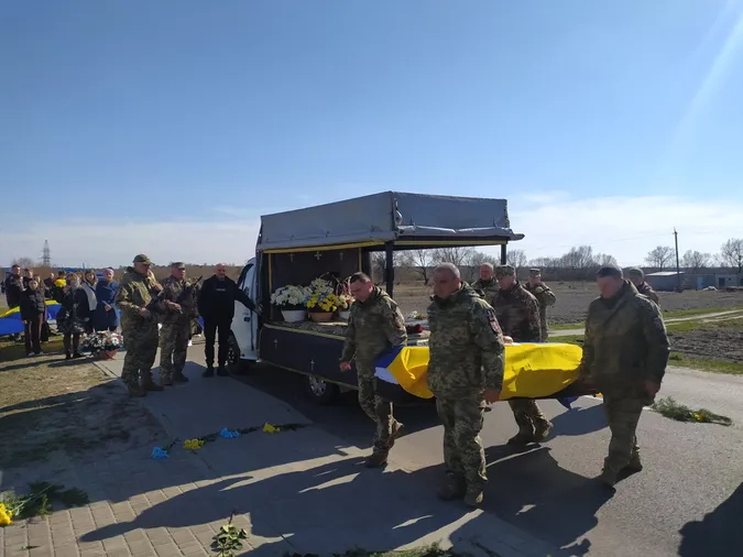 На Волині попрощалися із загиблим капітаном медслужби Олексієм Воробцем (фото)
