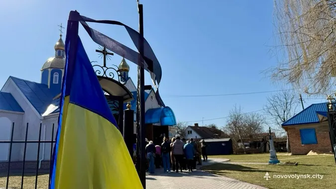 Війна забрала його життя: на Волині попрощалися із бійцем Петром Потаповим (фото)