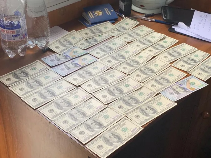 На Волині двоє чоловіків хотіли перейти кордон за $3000 (фото, відео)