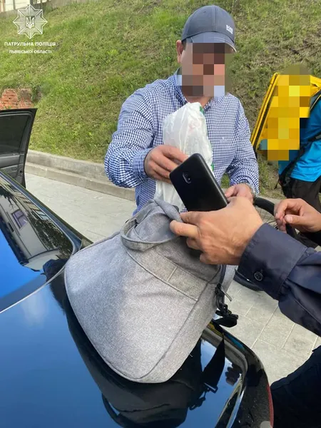 У Львові затримали злодія, який вкрав 27 тисяч у Луцькому магазині (фото)