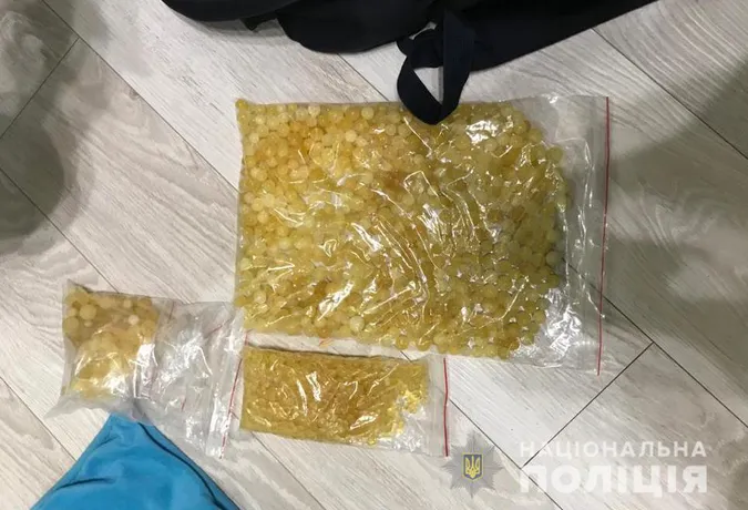 На Волині викрили цех з незаконної обробки бурштину (фото, відео)