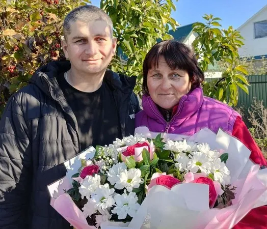 Багатодітна мати-героїня з Волині рятує життя своєю кров'ю і надихає до донорства й дітей (фото)