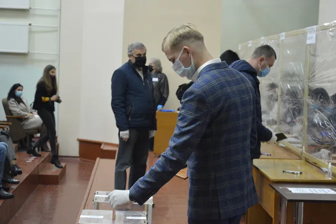 У луцькому «політесі» стартували вибори ректора (фото)