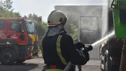 Невідомі підпалили сміттєвоз у селі під Луцьком (фото, відео)