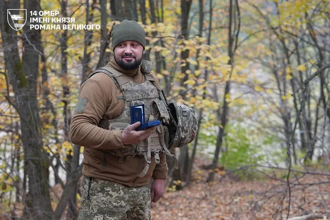Бійцям 14 ОМБр вручили бригадні нагороди (фото)