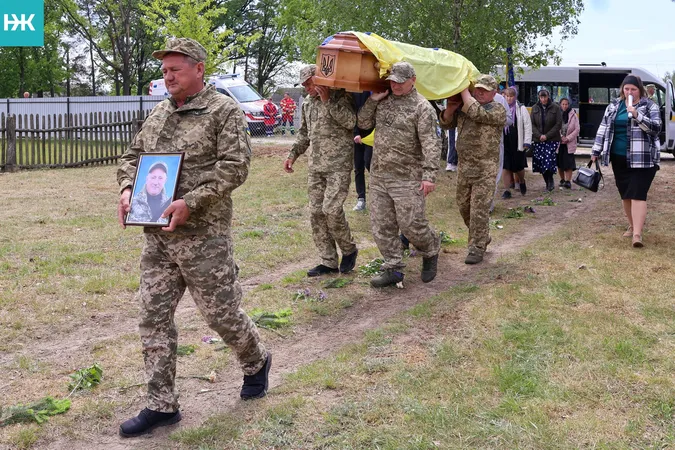 Понад два роки вважався зниклим безвісти: на Волині попрощались з Героєм Сергієм Ковальчуком (фото)