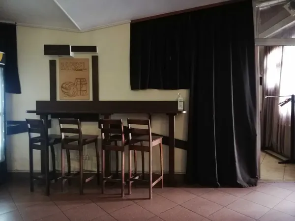 У Луцьку на Молоді продають популярний пивний бар (фото)
