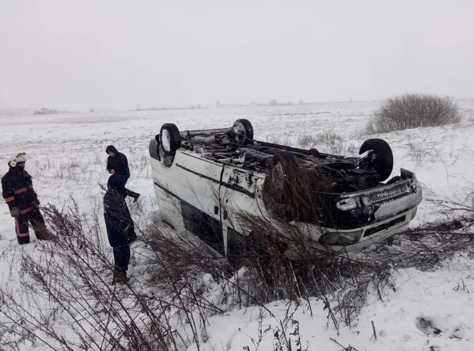На Волині рятувальники за пів дня звільнили із снігових заметів 24 авто