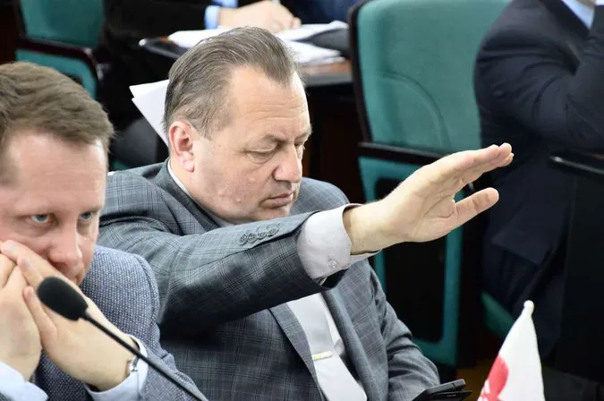 Луцькрада теж не хоче, щоб Волинь очолив ексміліціонер з Донбасу