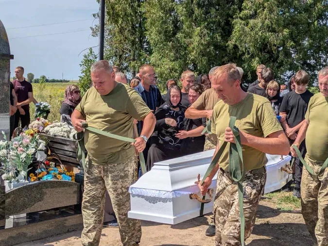 На Волині попрощалися з воїном Миколою Кузнєчихіним
