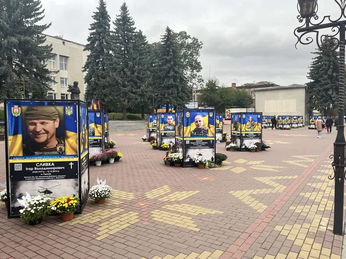 У Горохові відкрили Алею пам’яті новітніх Героїв (фото)