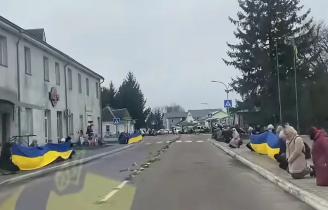 На Волині попрощалися із загиблим воїном Василем Янком (фото)