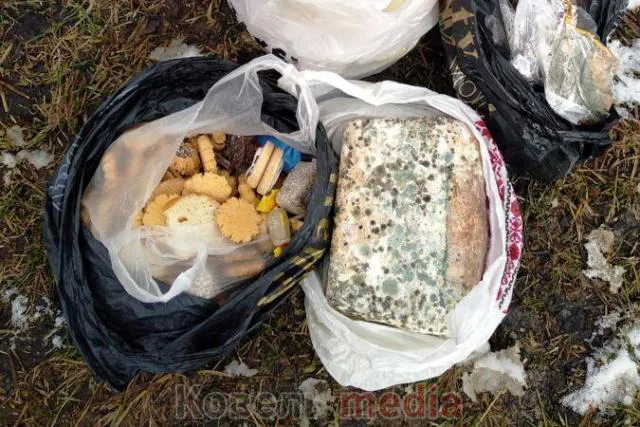 На Волині священник викинув на смітник минулорічні паски (фото, відео)