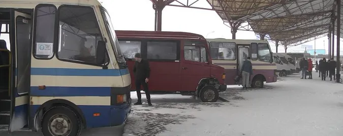 Хуртовини: які рейси скасували на луцькій автостанції
