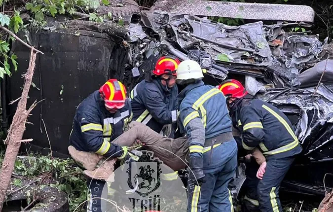 Лоб в лоб: у моторошній аварії на Волині загинула людина (фото)