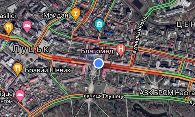 Передноворічний Луцьк: проспект Волі – в заторах