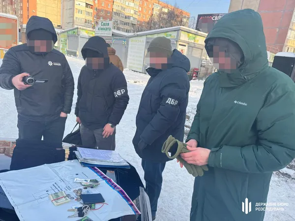 $3 тисячі за зняття з розшуку: на Волині посадовець ТЦК погорів на хабарі