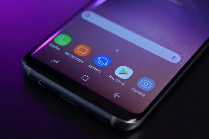 Samsung випустив «телефон для бідних»