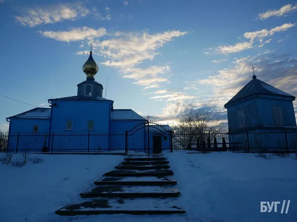 У Смолигові збори щодо переходу храму до ПЦУ вийшли з-під контролю: що відомо (фото, відео)
