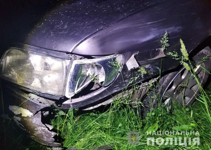 На Волині п'яний водій збив скутеристку та втік з місця ДТП (фото)