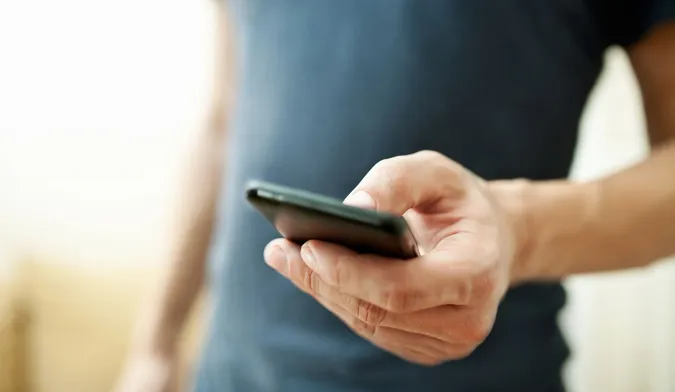 Українці зможуть влаштуватися на роботу в Польщі через смартфон