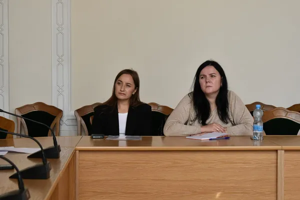 Військові платять більші податки, ніж далекобійники: в ОДА провели зустріч із волинськими перевізниками (фото)