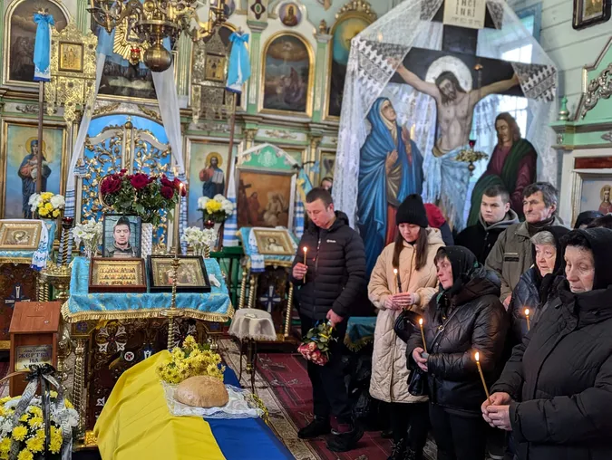 Воював десять років: на Волині попрощалися із 33-річним бійцем Олегом Гарасимлюком (фото)