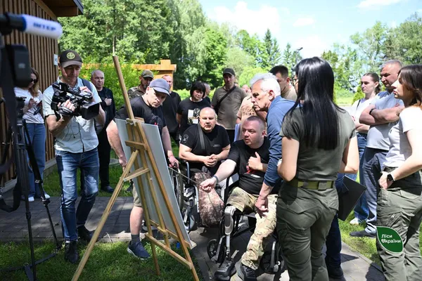 На Волині створюють перше в Україні безбар'єрне місце відпочинку в лісі (фото)