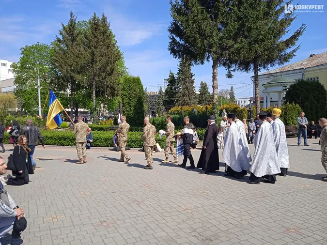 У Луцьку попрощалися із полеглим Героєм Миколою Шевчуком (фото, відео)