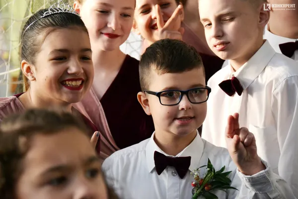 У Луцьку відбувся бал для дітей та молоді з інвалідністю (фото)