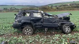Lexus злетів у кювет: у ДТП на Львівщині травмувалися волиняни, з них двоє – діти (фото)