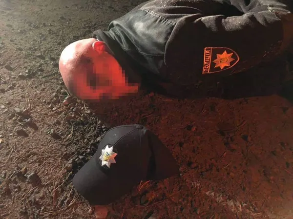На Волині злочинці у поліцейській формі нападали на людей (фото)