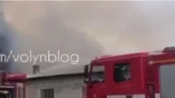 Недалеко від Луцька горів склад будматеріалів (відео)