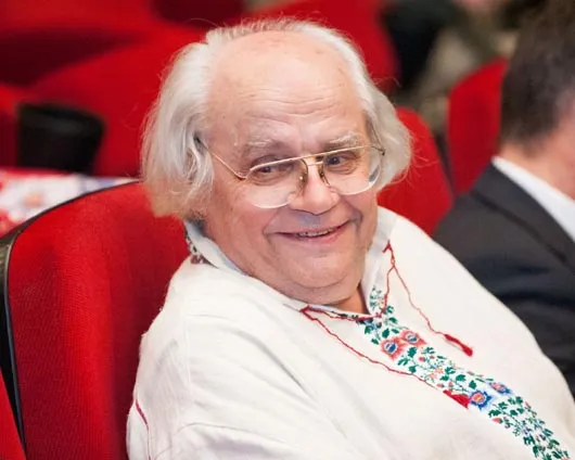 Помер Іван Драч