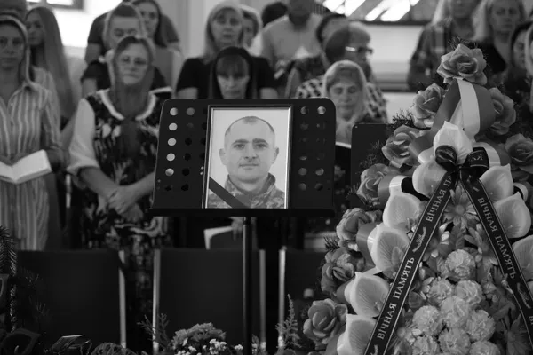 У Луцьку попрощалися із загиблими на Донеччині Миколою Стасюком та Сергієм Токарчуком (фото)