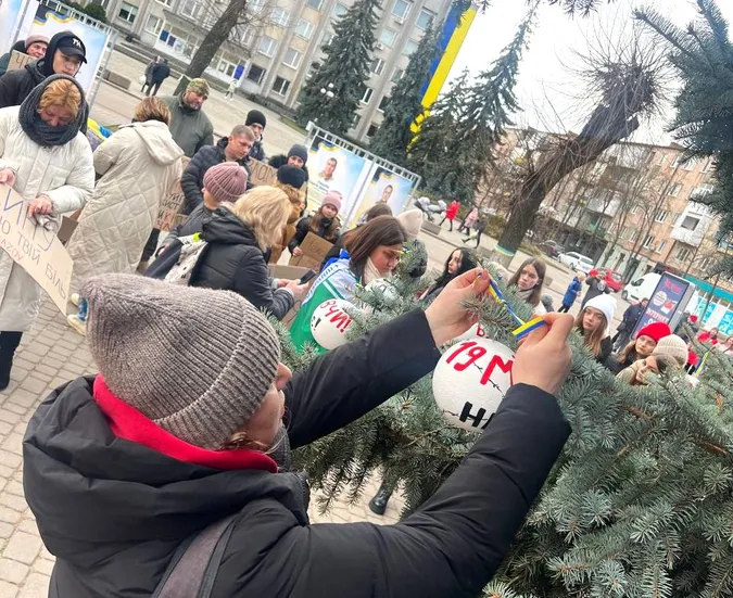 «Моя душа в полоні»: в Ковелі – акція на підтримку полонених захисників Маріуполя (фото)