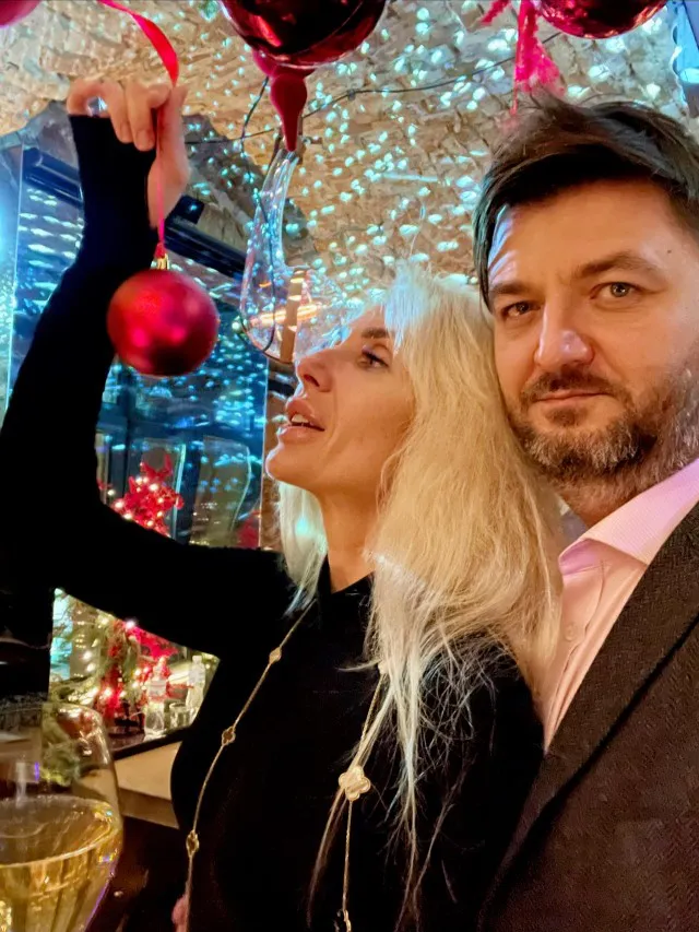Ющенко відростив бороду й «засвітився» з молодою білявкою (фото)