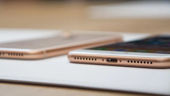 Що говорять про майбутній iPhone