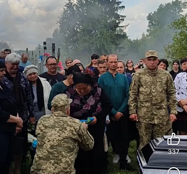 На Волині попрощалися з полеглим воїном Сергієм Пташенчуком (фото)