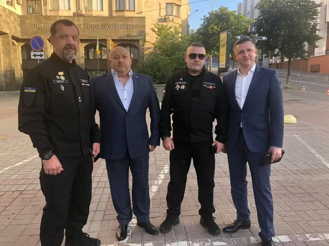 Волиняни поїхали до Києва на молитовний сніданок (фото)
