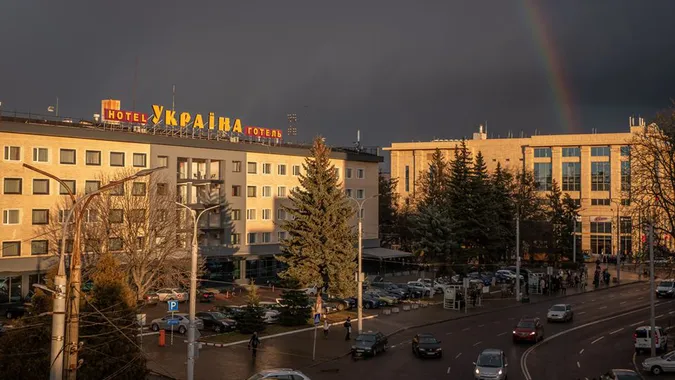 Лютнева веселка на Волині розмалювала небо (ФОТО)